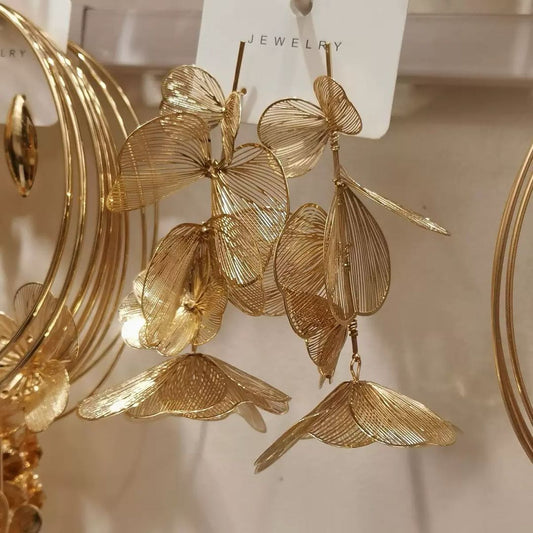 Gold openwork large leaf earrings